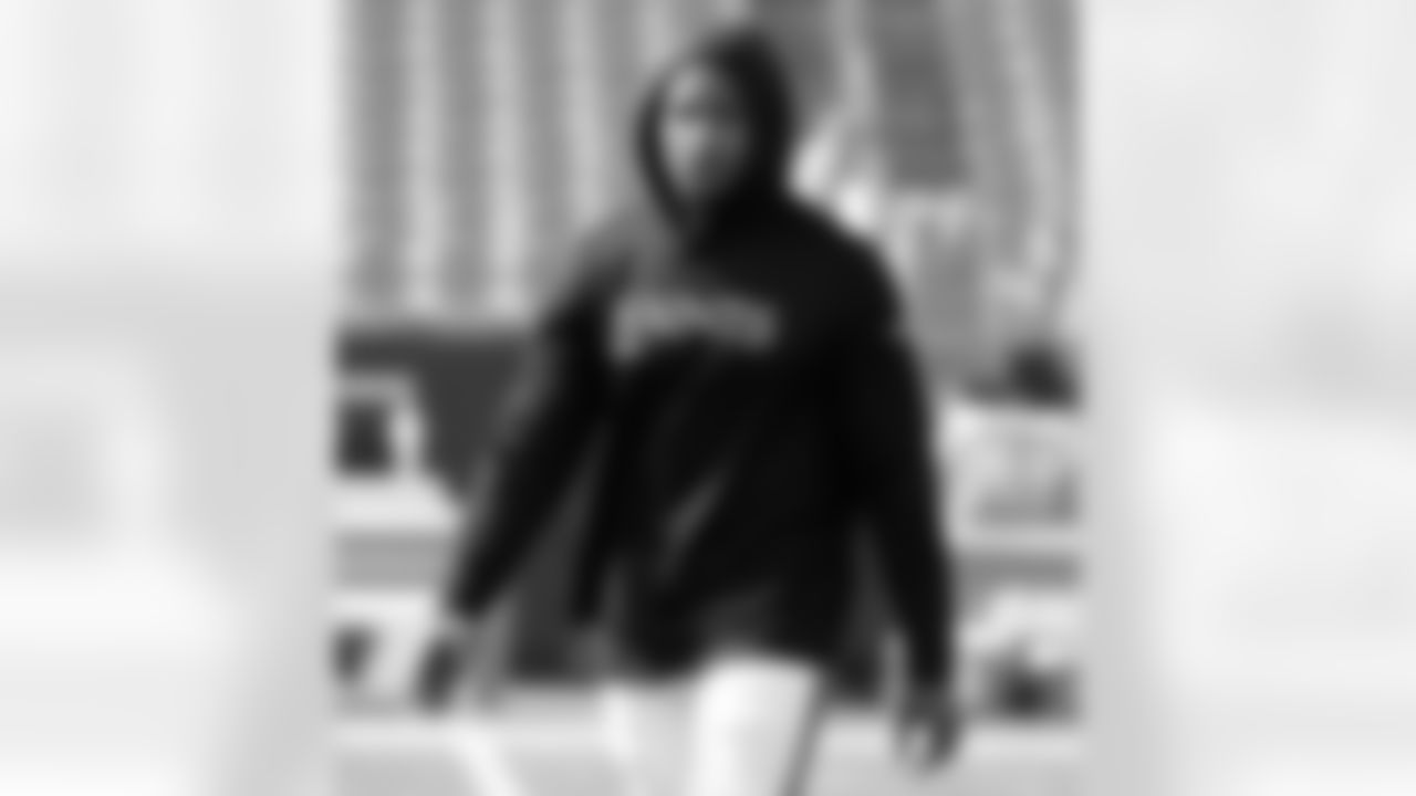 Check out the pregame photos from the New Orleans Saints game against the Carolina Panthers for Week 10 of the 2025 NFL season on Nov. 9, 2025 at Bank of America Stadium.