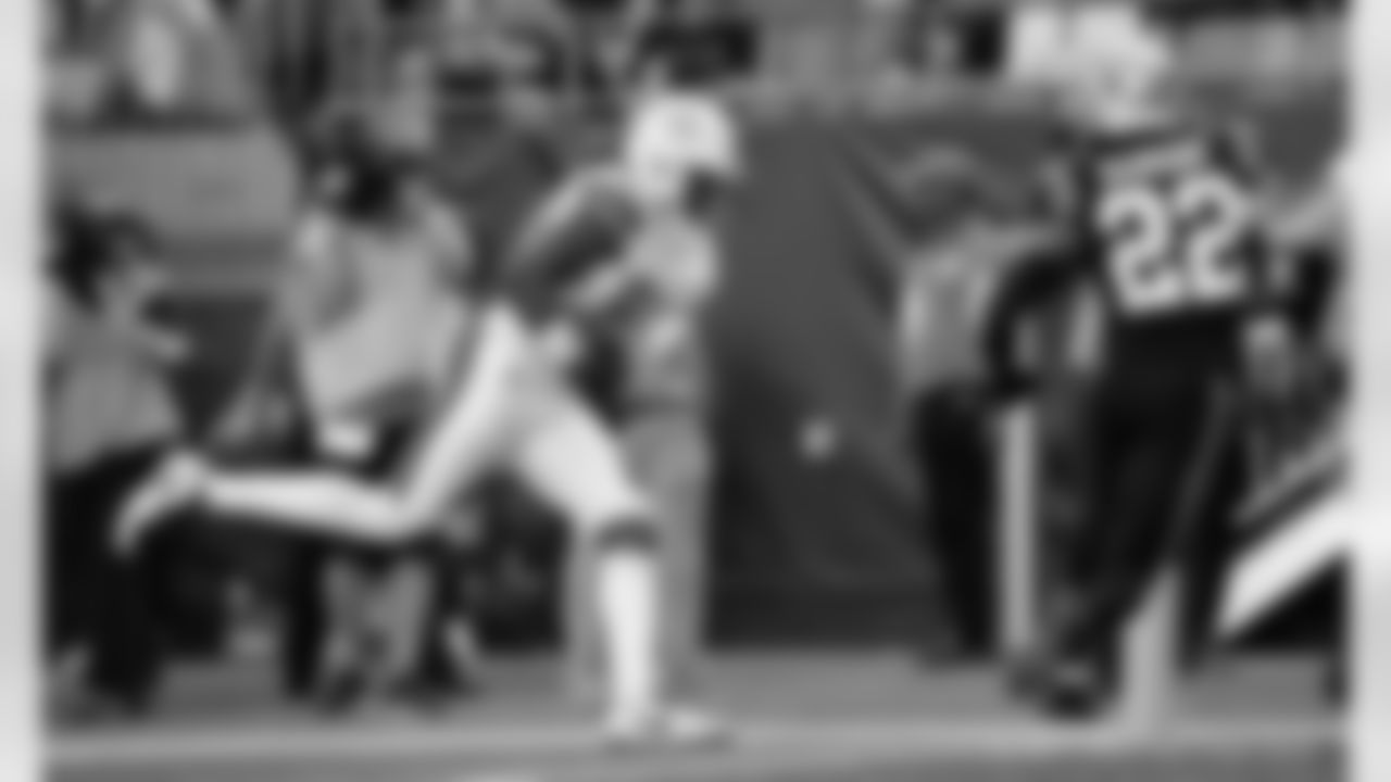 Check out the game action photos from the New Orleans Saints game against the Carolina Panthers for Week 10 of the 2025 NFL season on Nov. 9, 2025 at Bank of America Stadium.