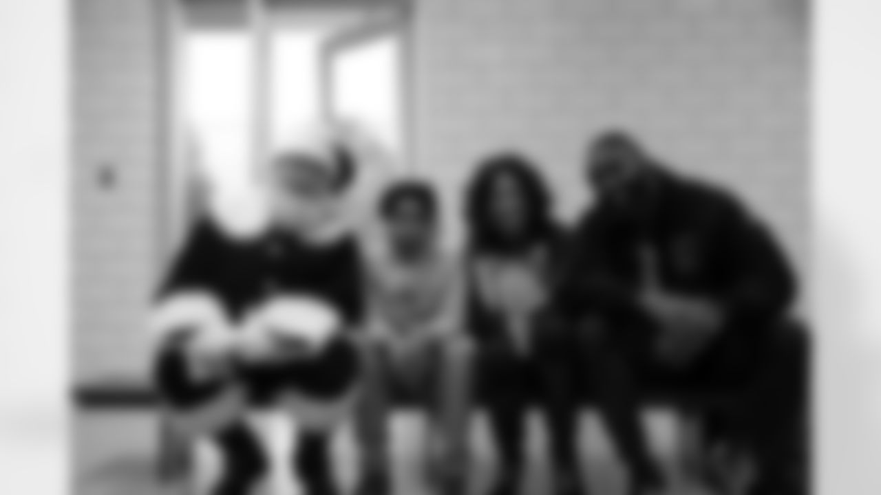 New Orleans Saints linebacker Demario Davis and his wife Tamela, through their Devoted Dreamers Foundation, teamed up with the Beignet Fest Foundation to gift holiday presents to 50 kids from Camp Benny on Wednesday, Dec. 10, 2025.