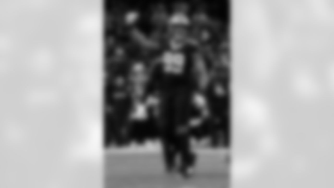 Check out the game action photos from the New Orleans Saints game against the New England Patriots for Week 6 of the 2025 NFL season on October 12, 2025 at Caesars Superdome.
