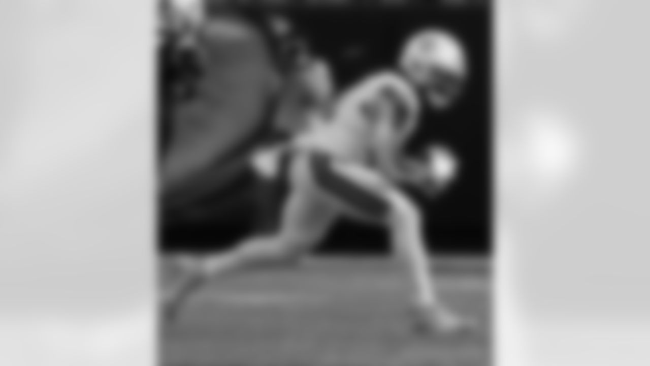 Check out the game action photos from the New Orleans Saints game against the Carolina Panthers for Week 10 of the 2025 NFL season on Nov. 9, 2025 at Bank of America Stadium.