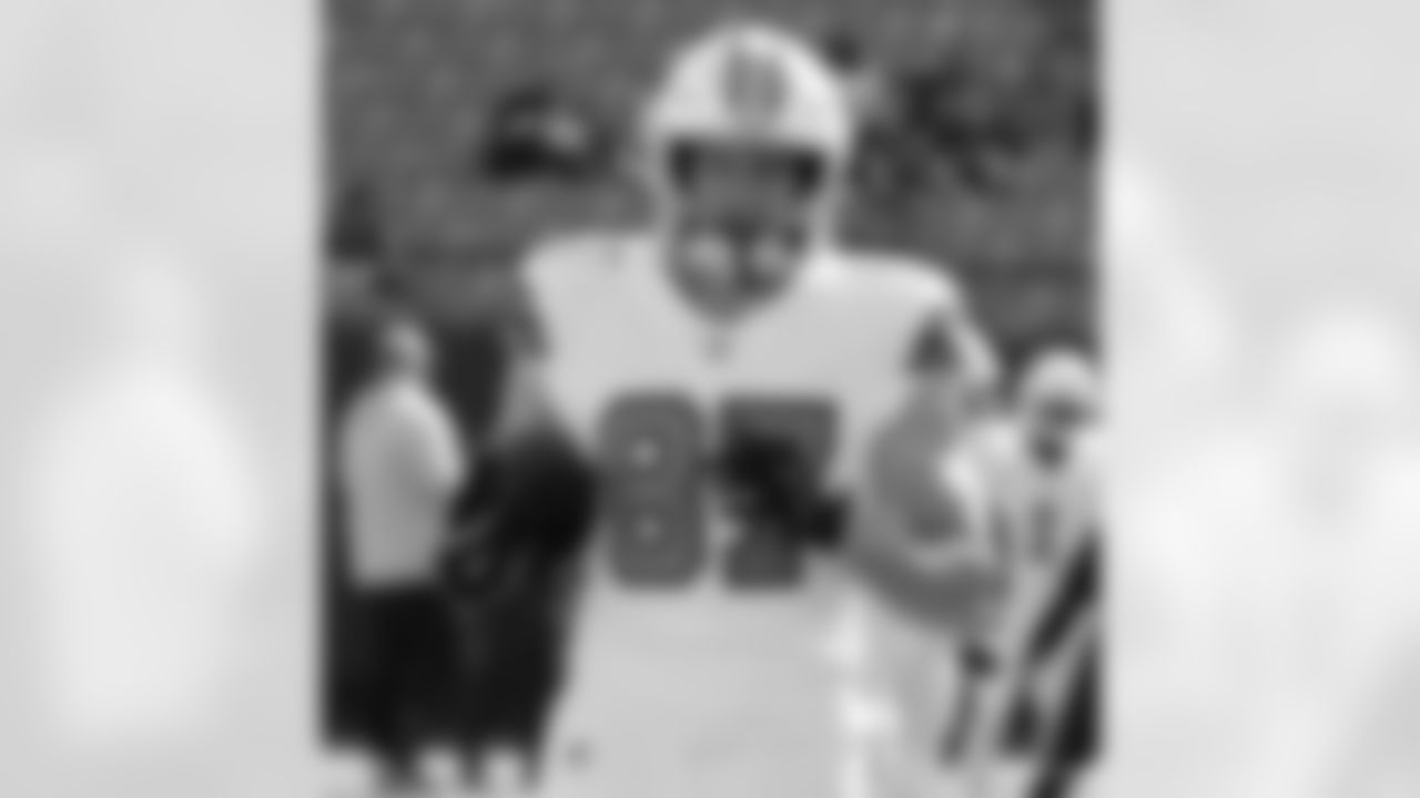 Check out the pregame photos from the New Orleans Saints game against the Carolina Panthers for Week 10 of the 2025 NFL season on Nov. 9, 2025 at Bank of America Stadium.