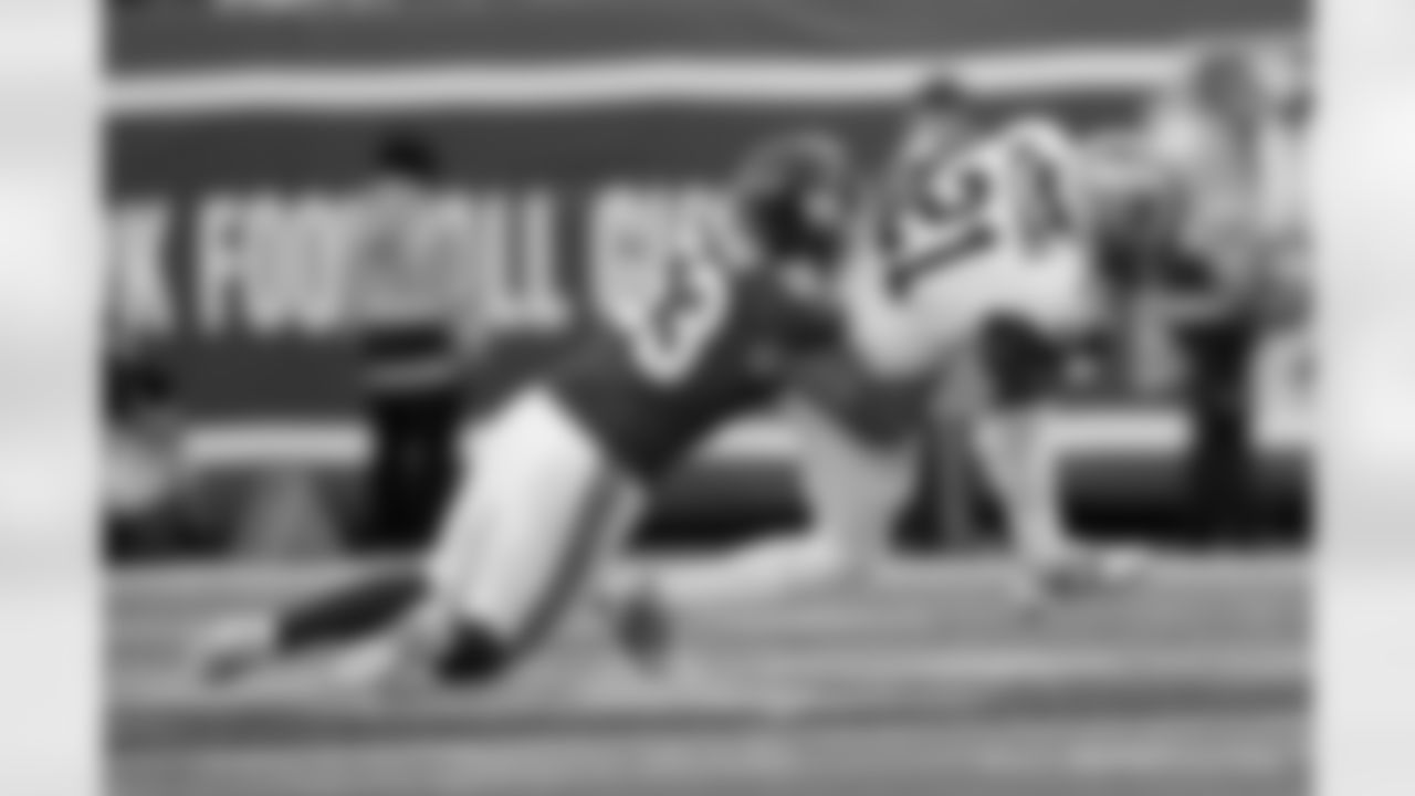 RB Jamaal Williams (21) runs with the ball during the New York Giants for Week 14 of the 2024 NFL Season on Dec. 8, 2024 at MetLife Stadium.