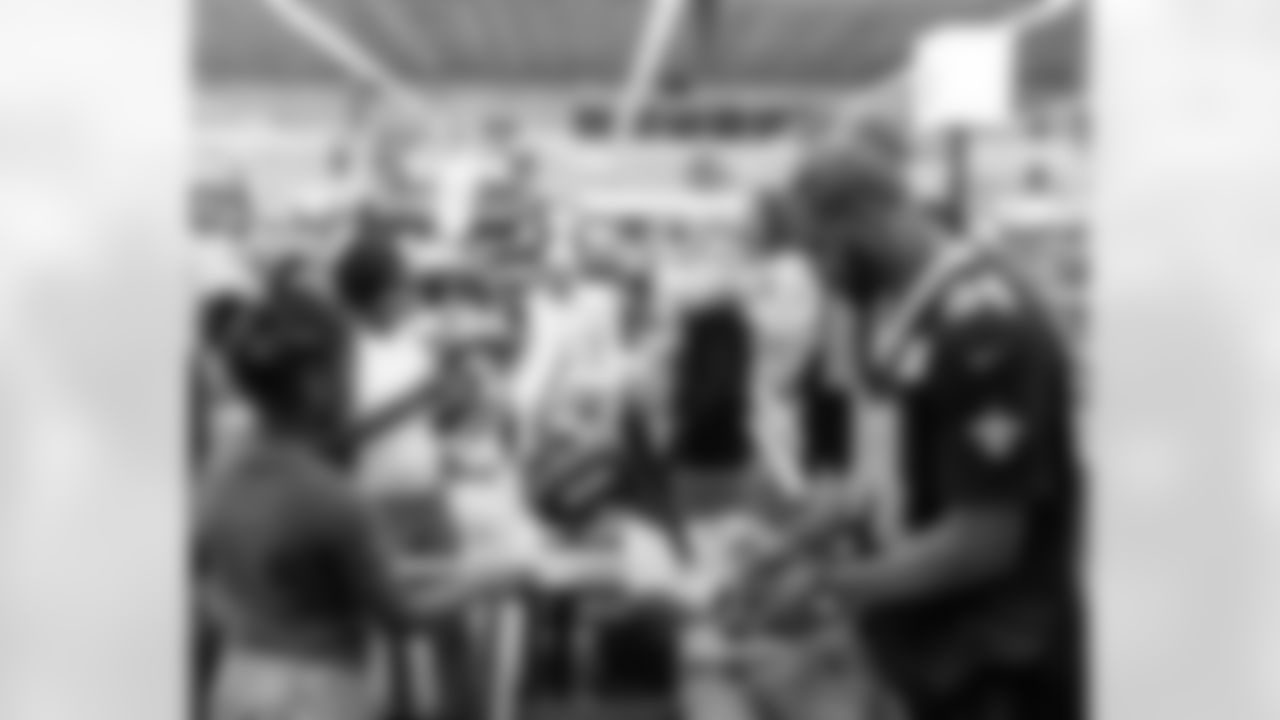 New Orleans Saints defensive end Cameron Jordan teamed up with Southern Quality Ford to provide random acts of kindness throughout the city on December 22, 2025. Jordan shared Rouses Markets gift cards with holiday shoppers, filled tanks for local fans at Chevron gas stations, and treated customers to oil changes at Southern Quality Ford.