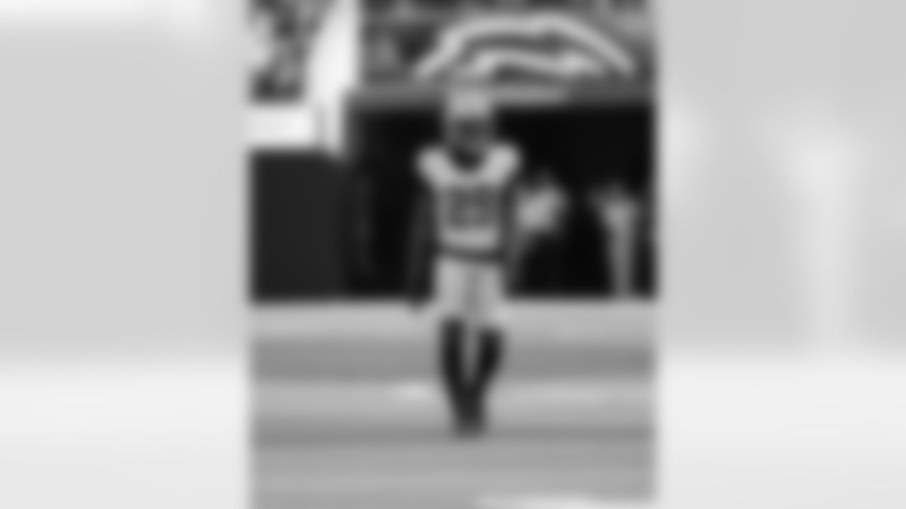 Check out the game action photos from the New Orleans Saints game against the Los Angeles Chargers in Week 1 of the 2025 NFL preseason.