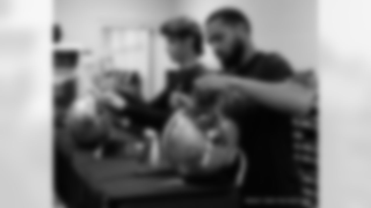 Check out the pregame photos from the New Orleans Saints game against the Tennessee Titans for Week 17 of the 2025 NFL season on Dec. 28, 2025 at Nissan Stadium.