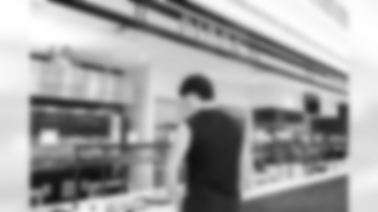 gallery-cafeteria-reopening-11-26-24-29
