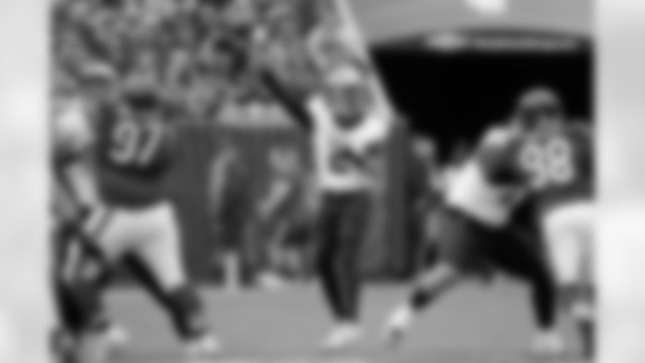 Check out the game action photos from the New Orleans Saints game against the Chicago Bears for Week 7 of the 2025 NFL season on Oct. 19, 2025 at Soldier Field.