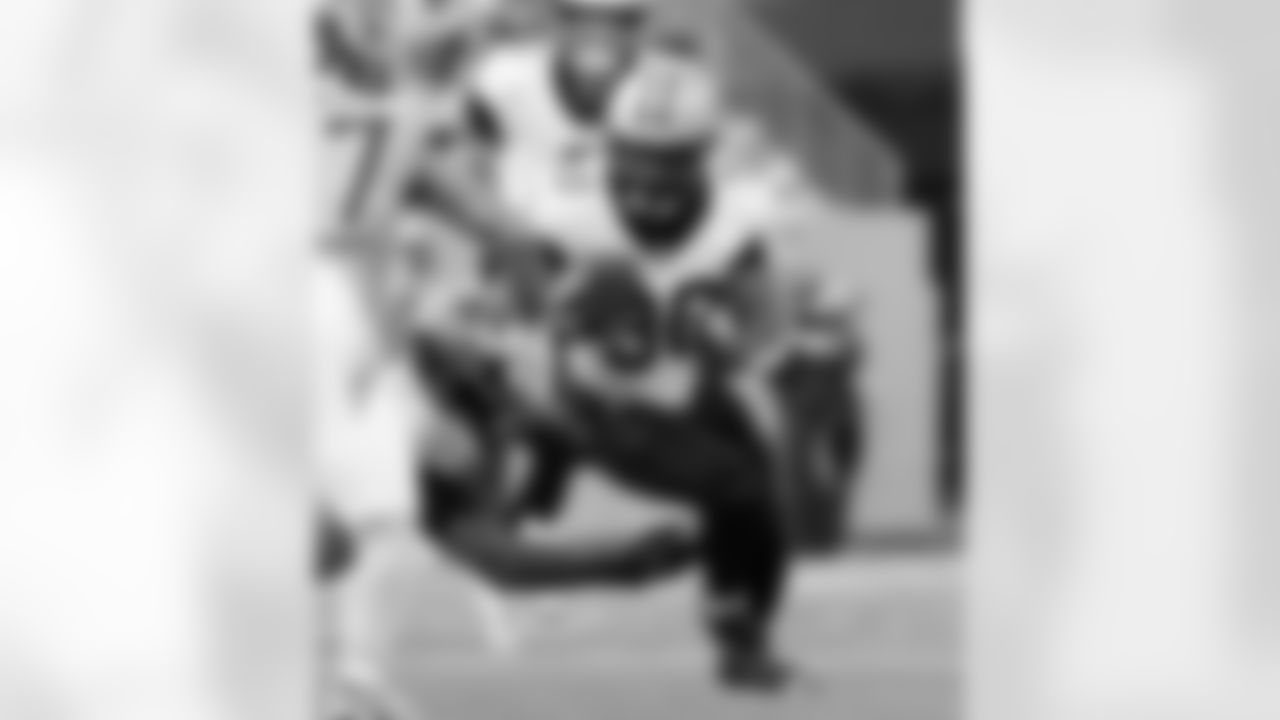 Check out the game action photos from the New Orleans Saints game against the Tennessee Titans for Week 17 of the 2025 NFL season on Dec. 28, 2025 at Nissan Stadium.