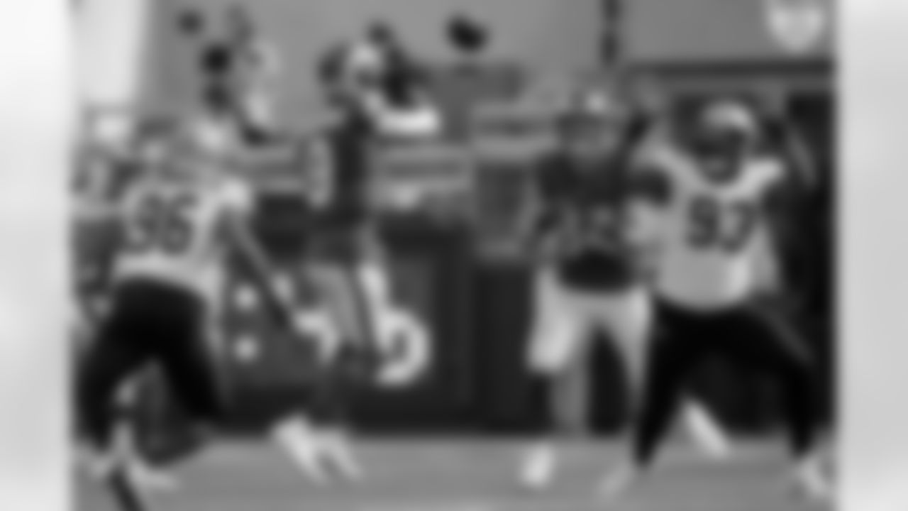 Check out the game action photos from the New Orleans Saints game against the Los Angeles Rams for Week 9 of the 2025 NFL season on Nov. 2, 2025 at SoFi Stadium.