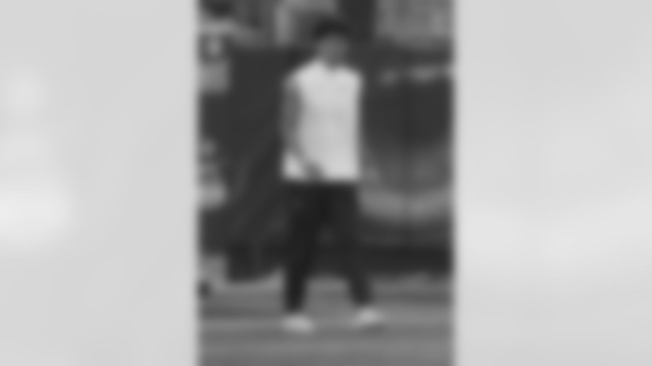 Check out the pregame photos from the New Orleans Saints game against the Carolina Panthers for Week 10 of the 2025 NFL season on Nov. 9, 2025 at Bank of America Stadium.