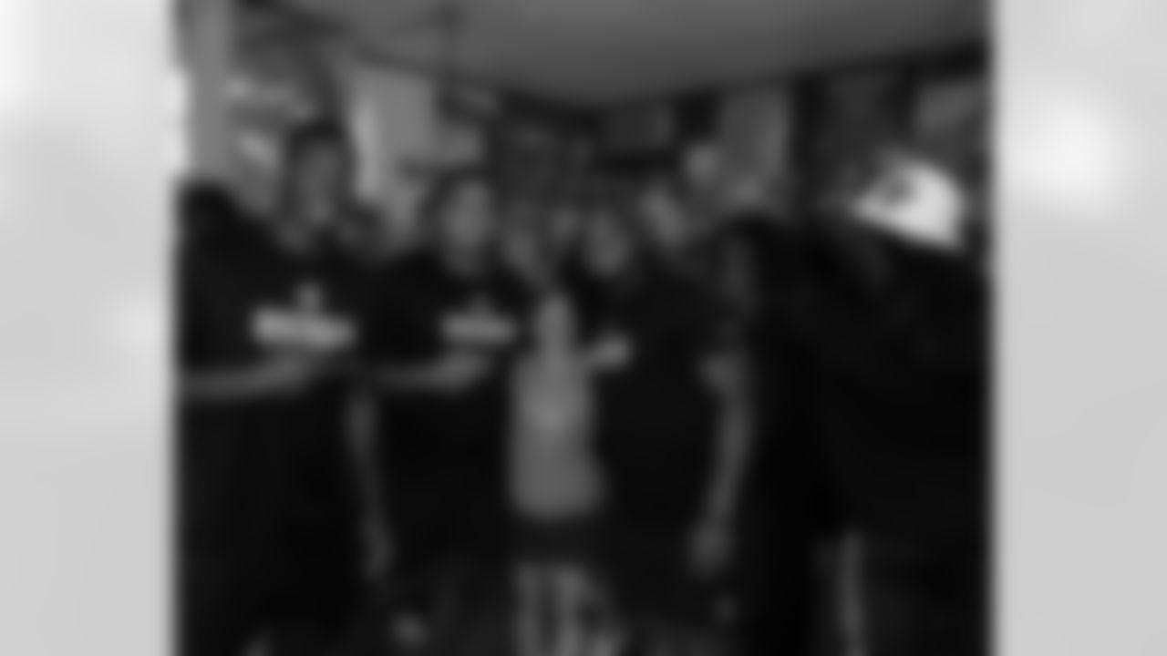 Our 2024 New Orleans Saints rookies had part two of their tour of New Orleans where they experienced local food favorites like Drago's and Hansen's Sno-Bliz. They also visited Vue Orleans and toured the Caesars Superdome.