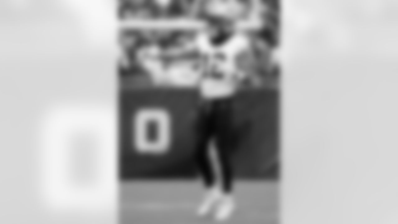 Check out the game action photos from the New Orleans Saints game against the Chicago Bears for Week 7 of the 2025 NFL season on Oct. 19, 2025 at Soldier Field.