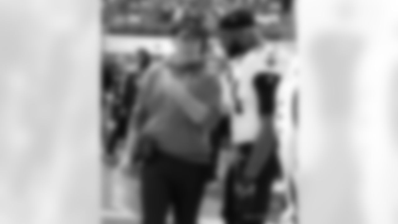 Check out the pregame photos from the New Orleans Saints game against the Los Angeles Rams for Week 9 of the 2025 NFL season on Nov. 2, 2025 at SoFi Stadium.