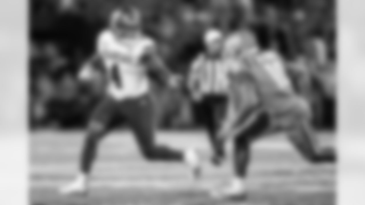 Check out photos of New Orleans Saints 6th round draft pick Devin Neal, running back from Kansas, drafted 184th overall in the 2025 NFL Draft.