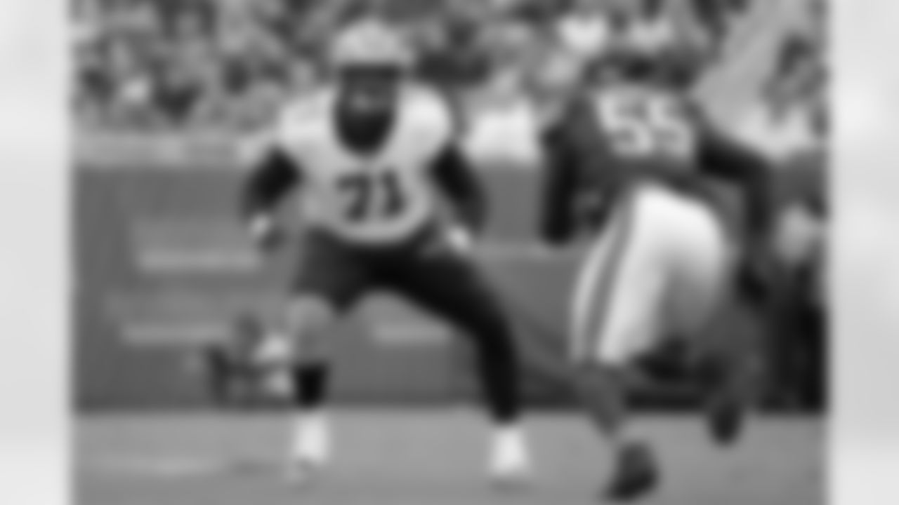 Check out the game action photos from the New Orleans Saints game against the Chicago Bears for Week 7 of the 2025 NFL season on Oct. 19, 2025 at Soldier Field.