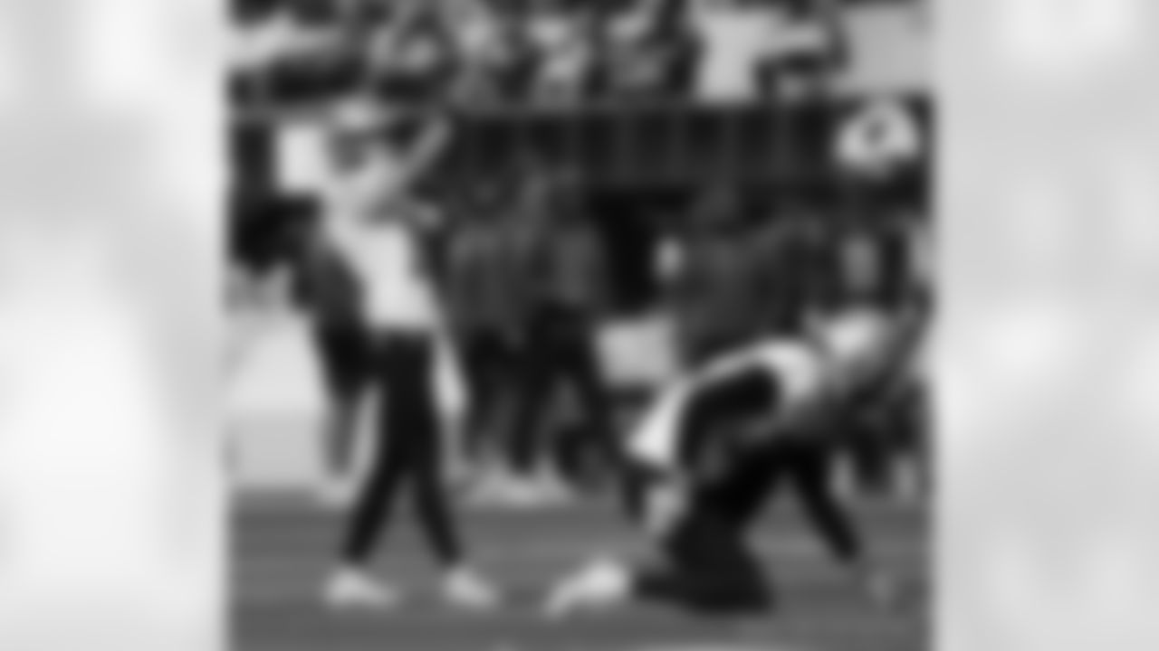 Check out the game action photos from the New Orleans Saints game against the Los Angeles Rams for Week 9 of the 2025 NFL season on Nov. 2, 2025 at SoFi Stadium.