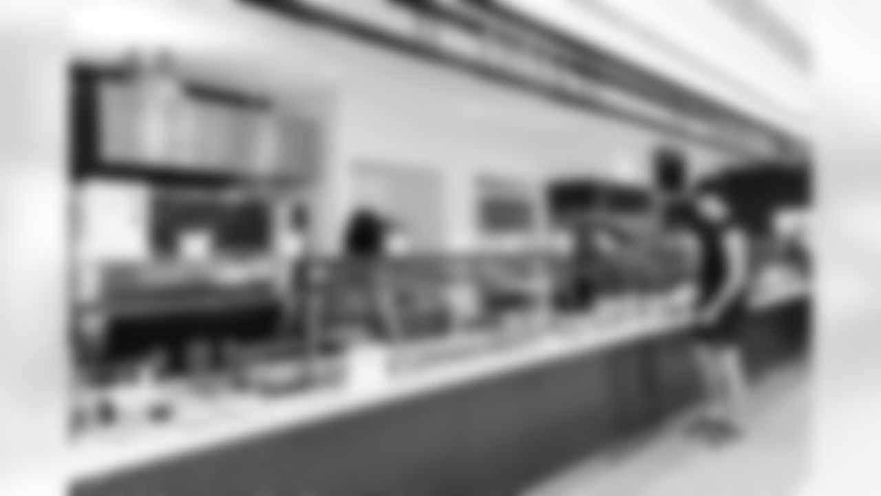 gallery-cafeteria-reopening-11-26-24-24