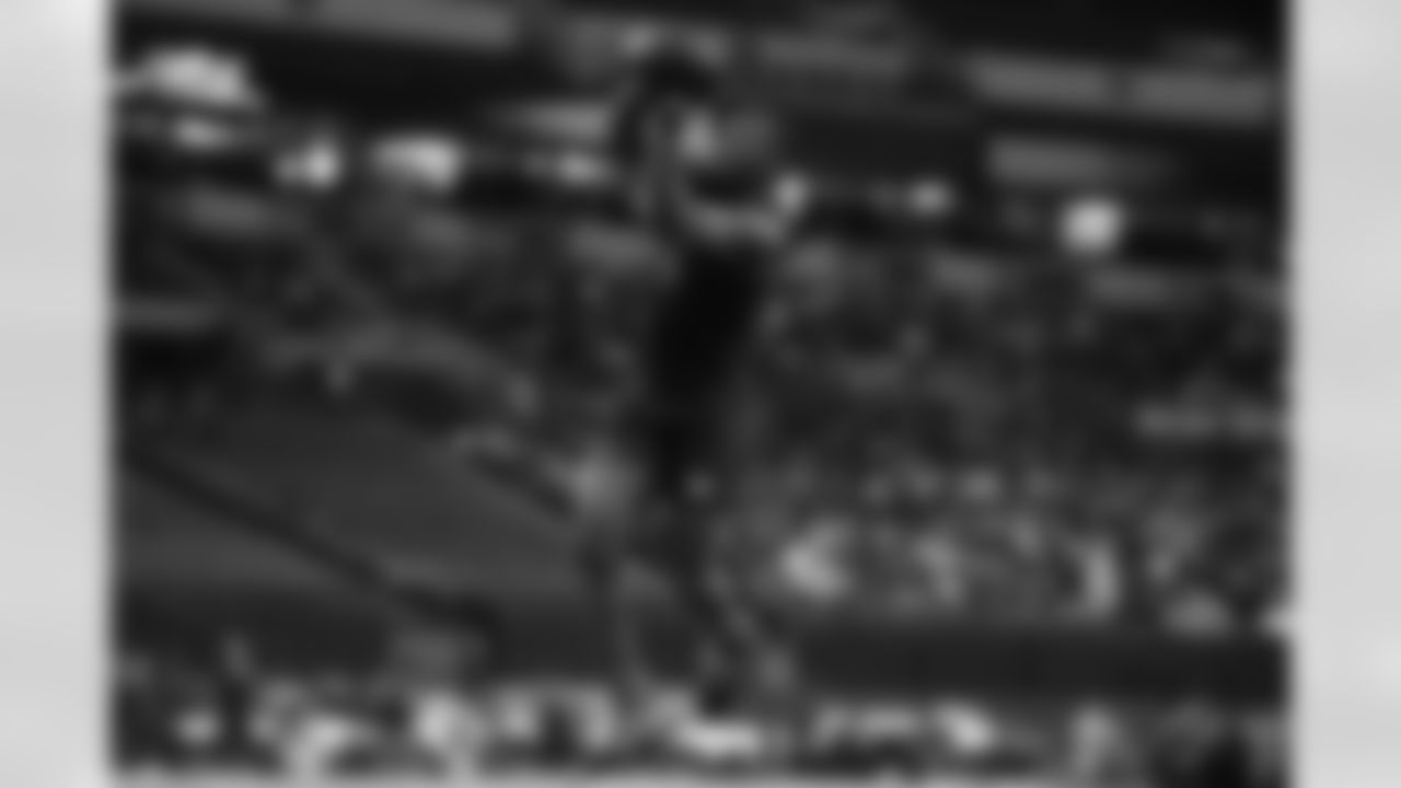 Notre Dame running back Jeremiyah Love (11) participates in a drill during the 2026 NFL Scouting Combine on Saturday, February 28, 2026 in Indianapolis, Indiana.