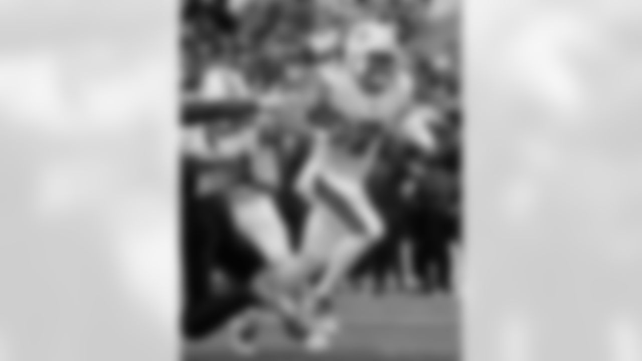 Check out the game action photos from the New Orleans Saints game against the Carolina Panthers for Week 10 of the 2025 NFL season on Nov. 9, 2025 at Bank of America Stadium.