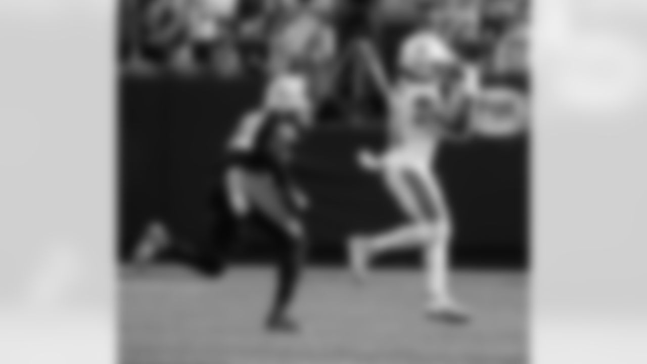 Check out the game action photos from the New Orleans Saints game against the Carolina Panthers for Week 10 of the 2025 NFL season on Nov. 9, 2025 at Bank of America Stadium.