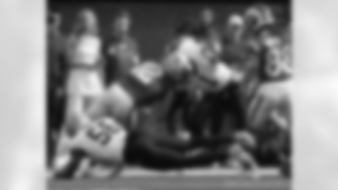 Check out the game action photos from the New Orleans Saints game against the Los Angeles Rams for Week 9 of the 2025 NFL season on Nov. 2, 2025 at SoFi Stadium.