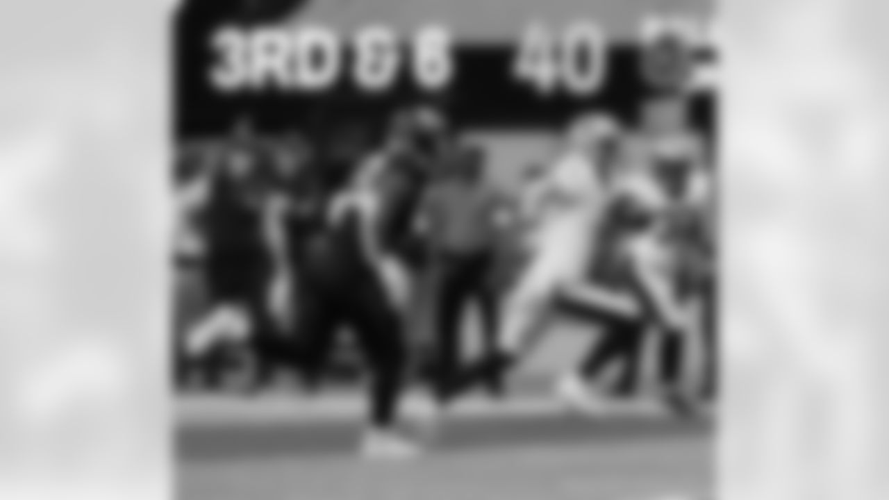 Check out the game action photos from the New Orleans Saints game against the Atlanta Falcons for Week 18 of the 2025 NFL season on Jan. 4, 2026 at Mercedes-Benz Stadium.