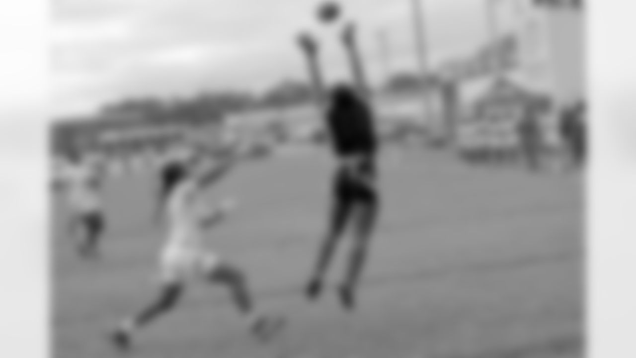Check out the best action shots from the championship weekend as Mississippi Flag Football teams competed on Saturday, May 10 as part of the 2025 Saints Girls High School Flag Football season.