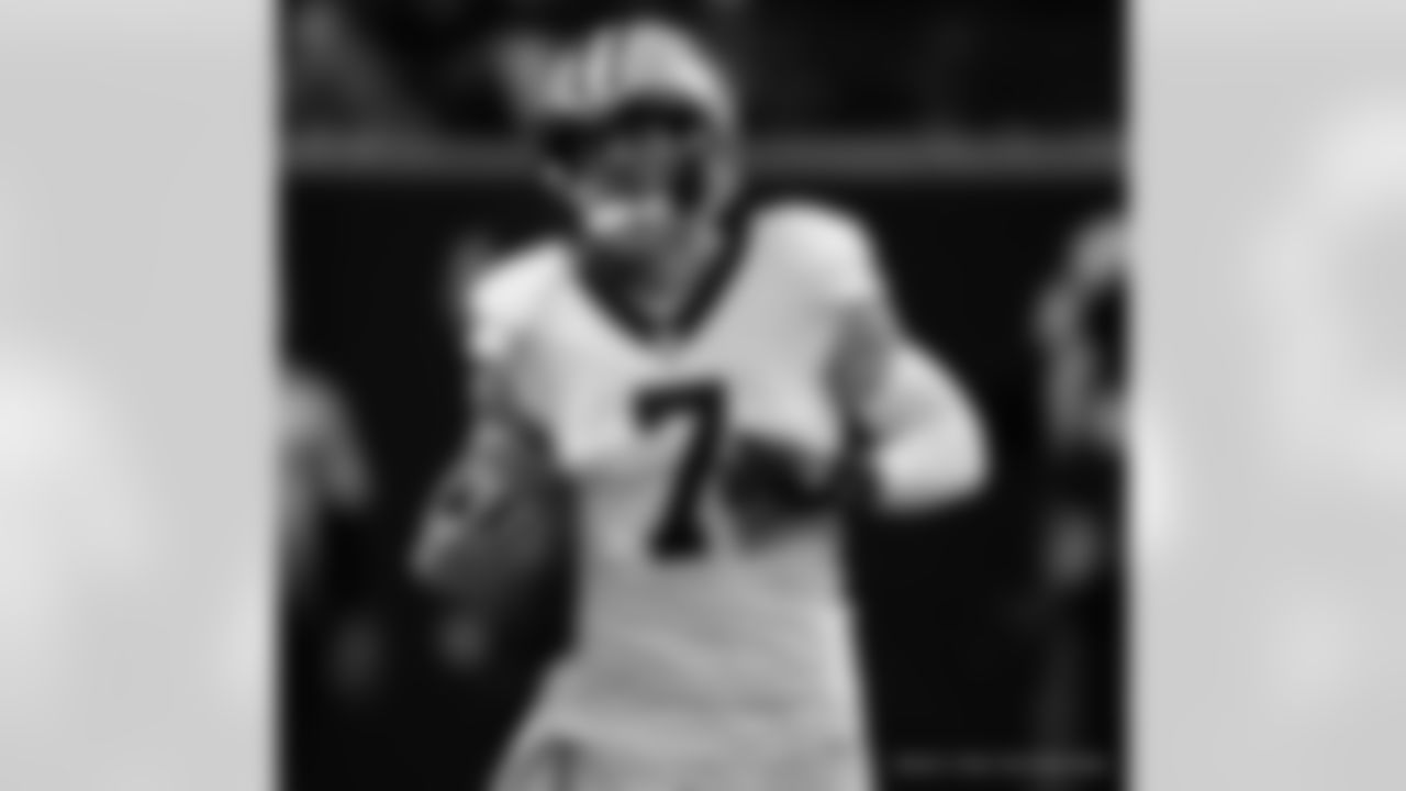 Check out the pregame photos from the New Orleans Saints game against the Atlanta Falcons for Week 18 of the 2025 NFL season on Jan. 4, 2026 at Mercedes-Benz Stadium.