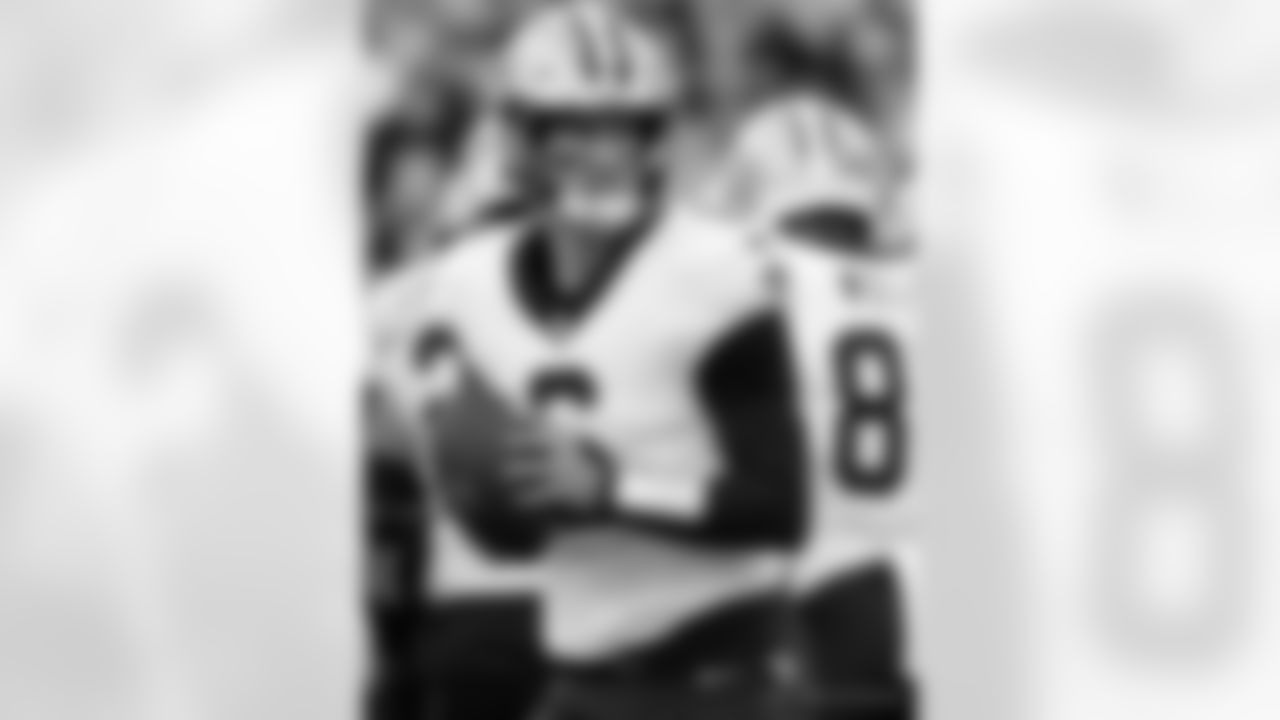 Check out the game action photos from the New Orleans Saints game against the Tennessee Titans for Week 17 of the 2025 NFL season on Dec. 28, 2025 at Nissan Stadium.