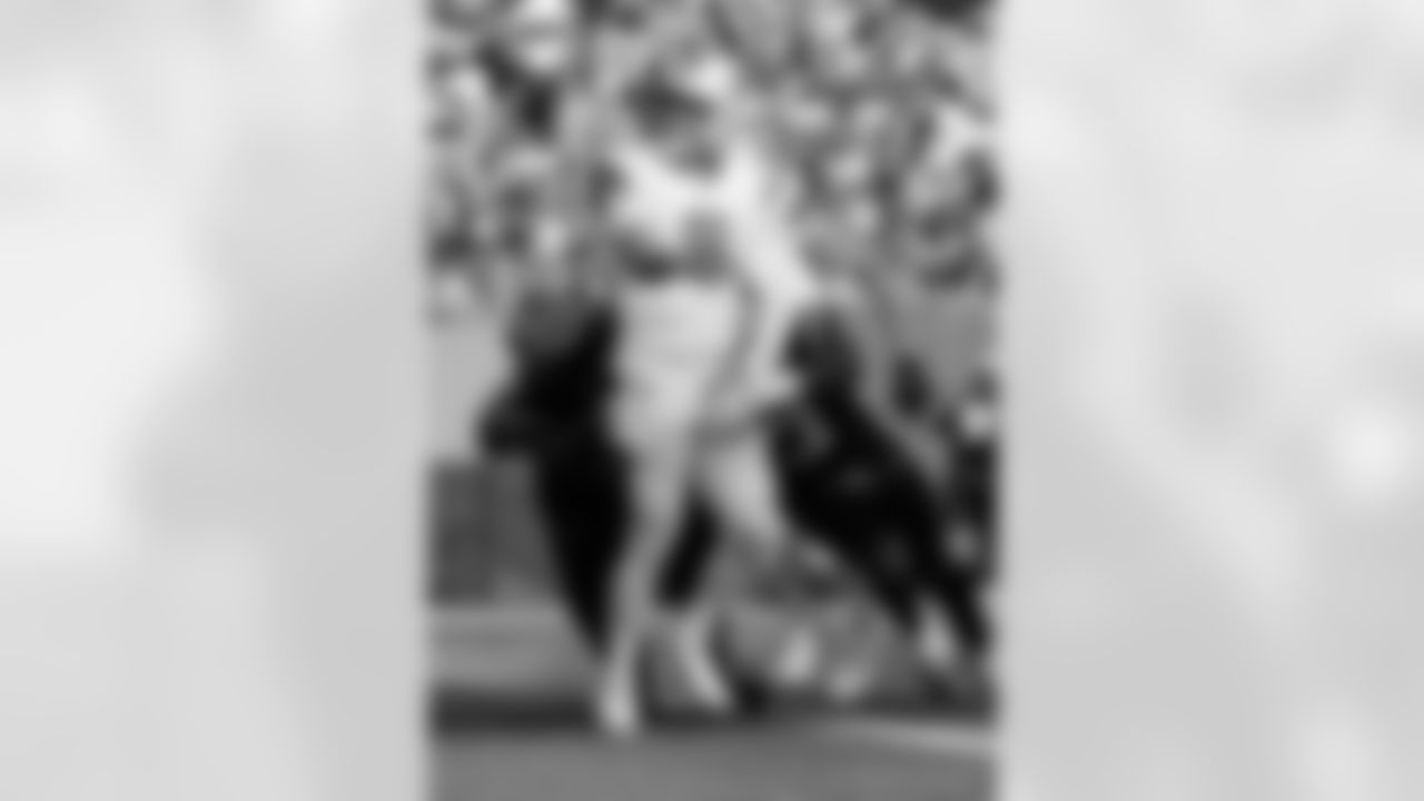 Check out the game action photos from the New Orleans Saints game against the Carolina Panthers for Week 10 of the 2025 NFL season on Nov. 9, 2025 at Bank of America Stadium.