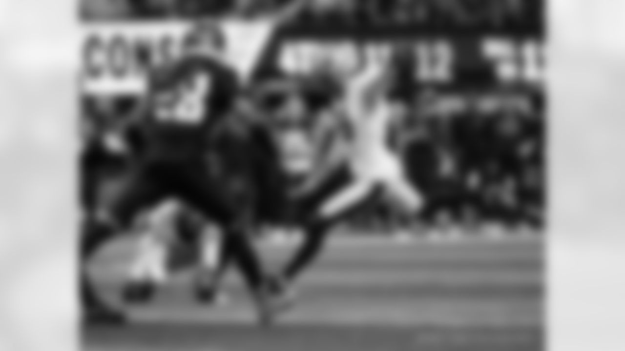 Check out the game action photos from the New Orleans Saints game against the Atlanta Falcons for Week 18 of the 2025 NFL season on Jan. 4, 2026 at Mercedes-Benz Stadium.