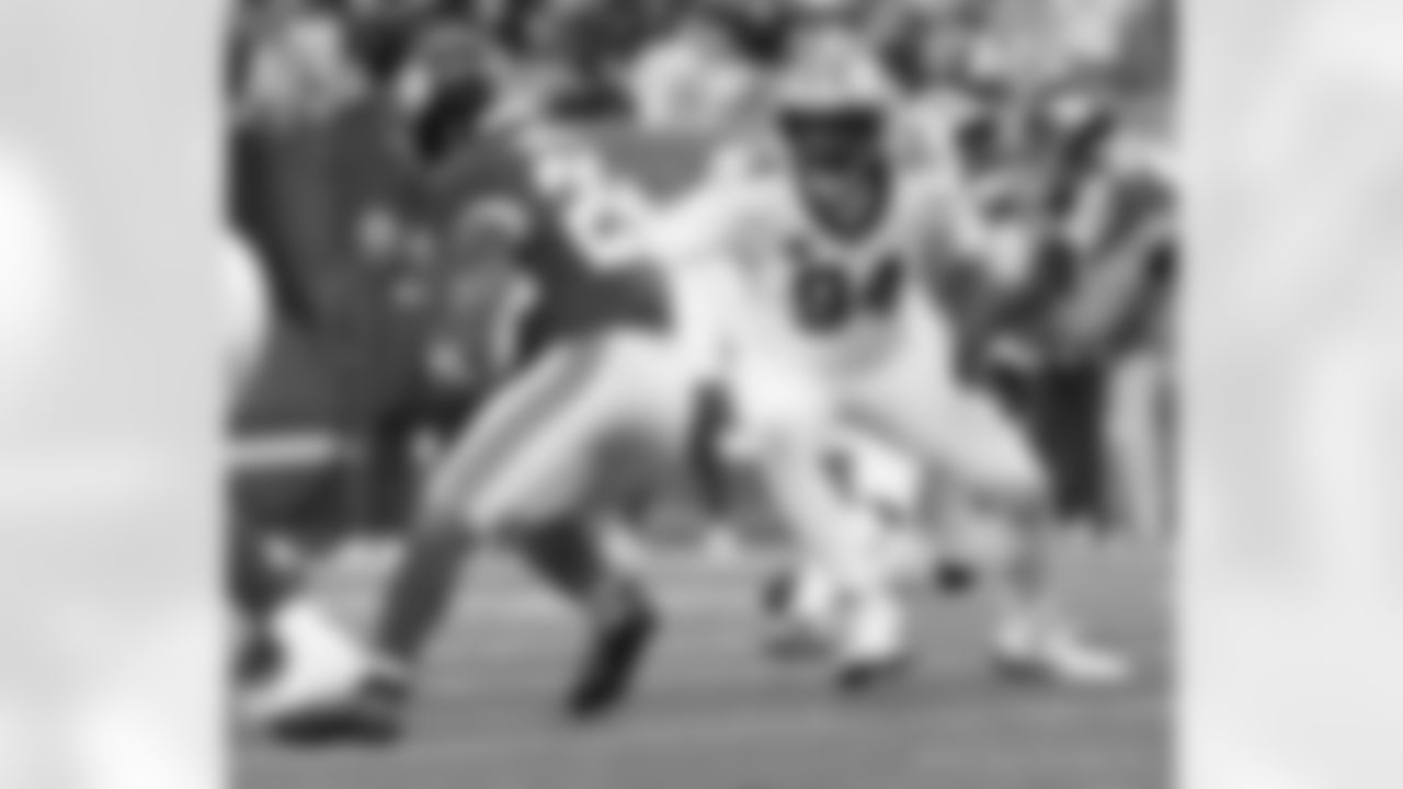 DE Cameron Jordan (94) in action during the New Orleans Saints game against the New York Giants for Week 14 of the 2024 NFL Season on Dec. 8, 2024 at MetLife Stadium.
