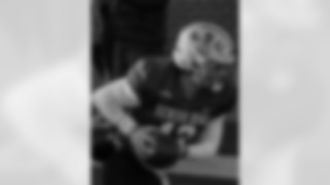 Check out photos from Day 1 of practices at the 2026 Panini Senior Bowl in Mobile, Ala. on Tuesday, Jan. 27, featuring top NFL Draft prospects and Saints personnel including Associate Head Coach and Running Backs Coach Joel Thomas, Quarterbacks Coach Scott Tolzien, Assistant Special Teams Coach Kyle Wilber, Assistant Defensive Backs Coach Robert Blanton, and Assistant to the Head Coach Mike Martinez working with players.