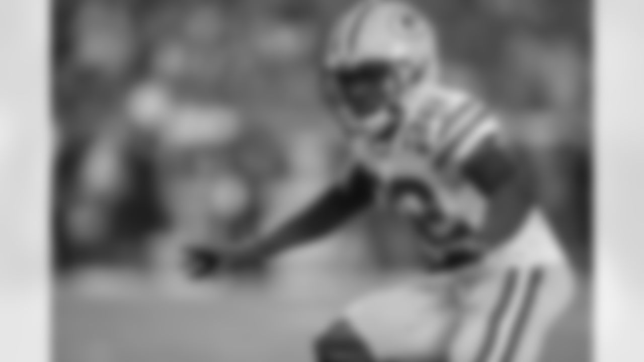 New Orleans Saints announced that they have re-signed defensive back Shemar Jean-Charles on Monday, April 15, 2024. Check out Shemar in action with the New Orleans Saints, San Francisco 49ers, and Green Bay Packers during his NFL career.