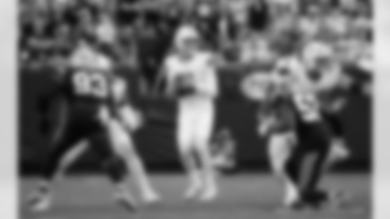 Check out the game action photos from the New Orleans Saints game against the Carolina Panthers for Week 10 of the 2025 NFL season on Nov. 9, 2025 at Bank of America Stadium.