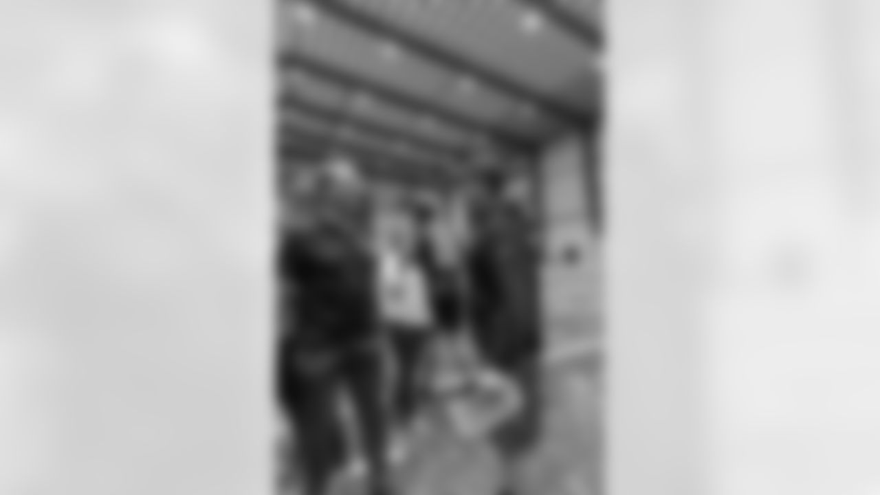 New Orleans Saints head coach Kellen Moore and Saints players welcomed the Paris Musketeers to the Ochsner Sports Performance Center on Saturday, November 22, 2025.