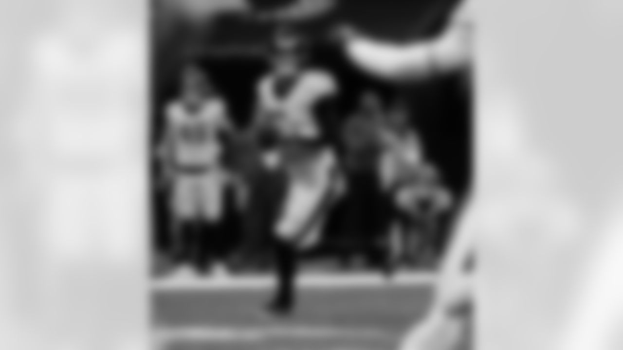 Check out the game action photos from the New Orleans Saints game against the New York Jets for Week 16 of the 2025 NFL season on Dec. 21, 2025 at the Caesars Superdome.