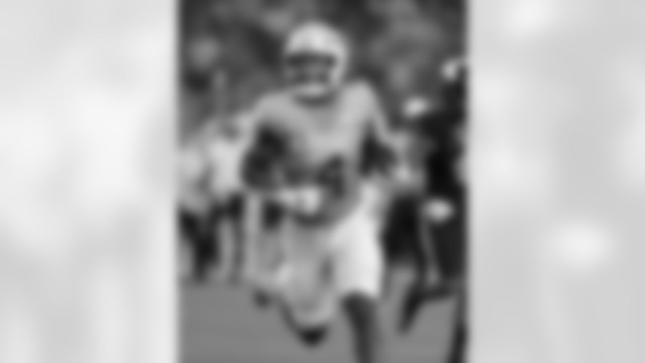 Check out photos of New Orleans Saints 6th round draft pick Devin Neal, running back from Kansas, drafted 184th overall in the 2025 NFL Draft.