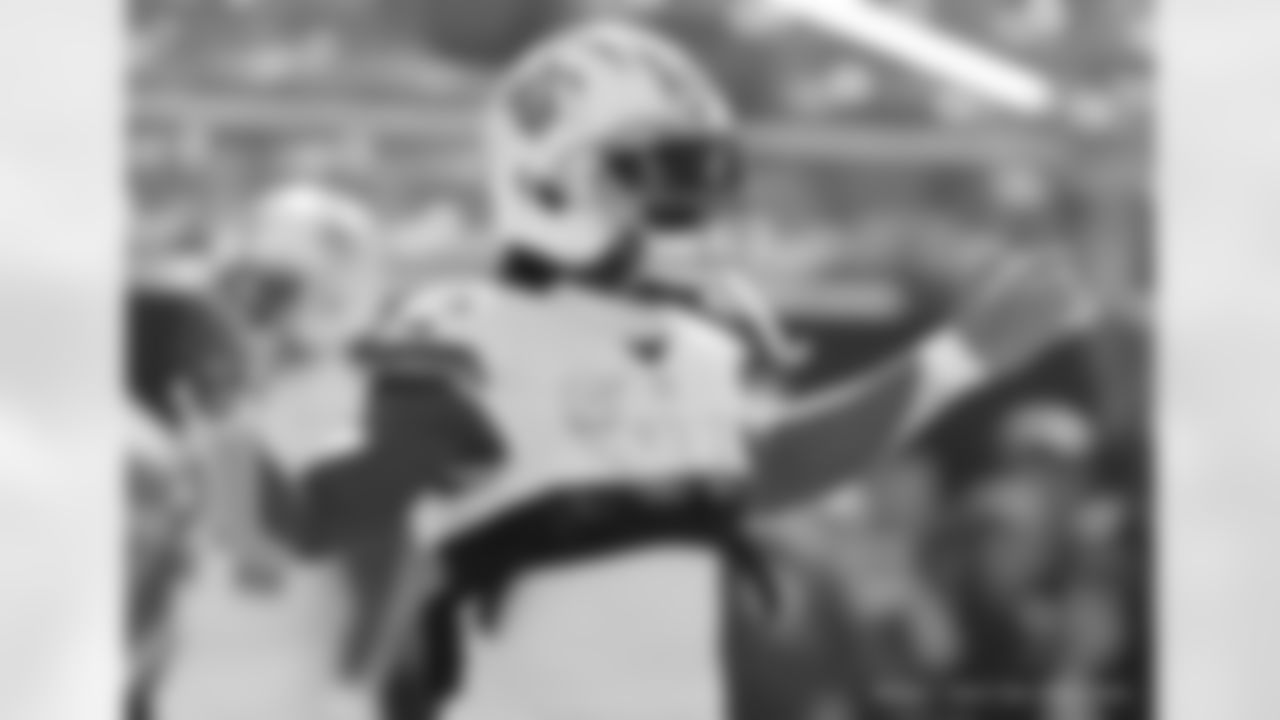 Check out the pregame photos from the New Orleans Saints game against the Carolina Panthers for Week 10 of the 2025 NFL season on Nov. 9, 2025 at Bank of America Stadium.