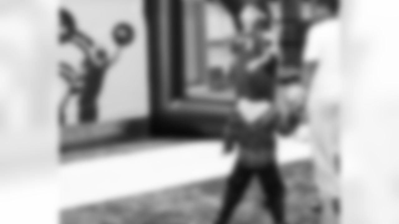 The New Orleans Saints hosted its 11th annual Sideline Pass holiday toy and gift drive in partnership with Saints owner and New Orleans Pelicans governor Gayle Benson and sideline reporter Jen Hale. Guests enjoyed appearances from defensive end Cam Jordan and tight end Juwan Johnson, plus the Saints Cheer Krewe, PelSquad, and more at the Ochsner Sports Performance Center on Tuesday, Nov. 25, 2025.