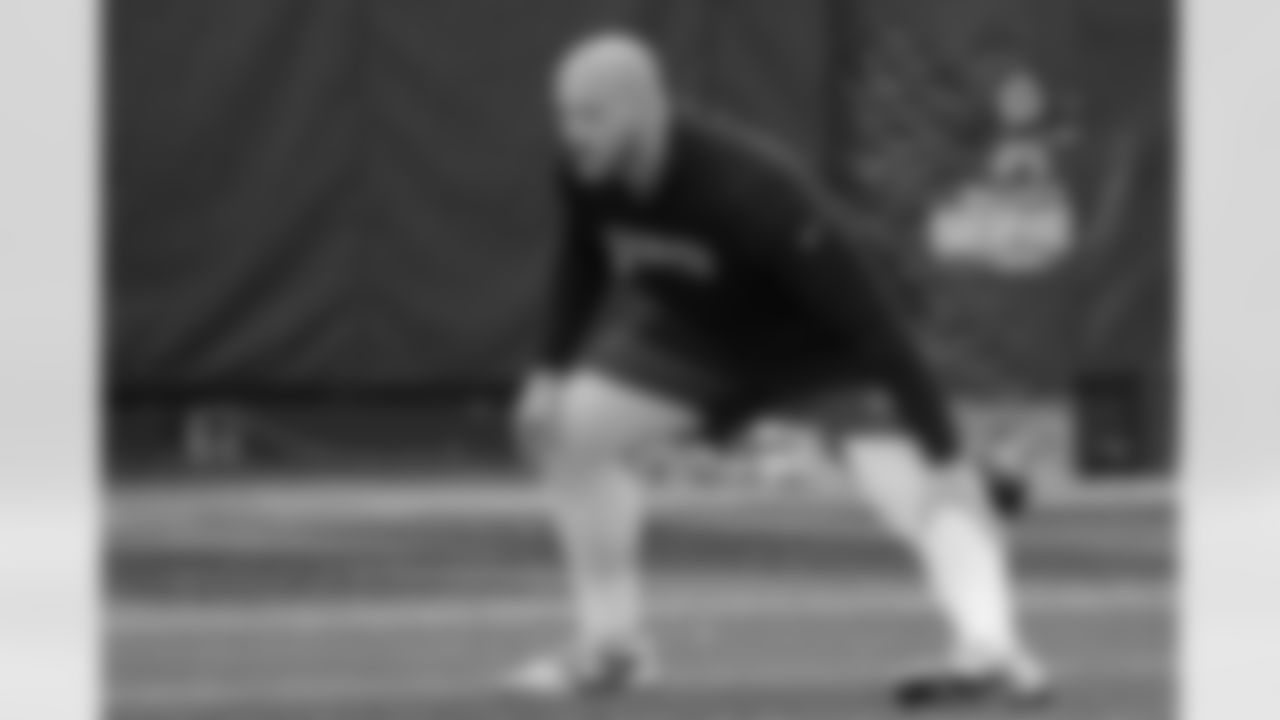 Check out the pregame photos from the New Orleans Saints game against the Carolina Panthers for Week 10 of the 2025 NFL season on Nov. 9, 2025 at Bank of America Stadium.