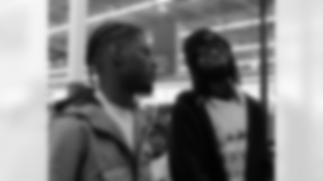 New Orleans Saints safety Justin Reid teamed up with Heroes of New Orleans for their annual holiday blitz shopping spree on Monday, Dec. 15, 2025.