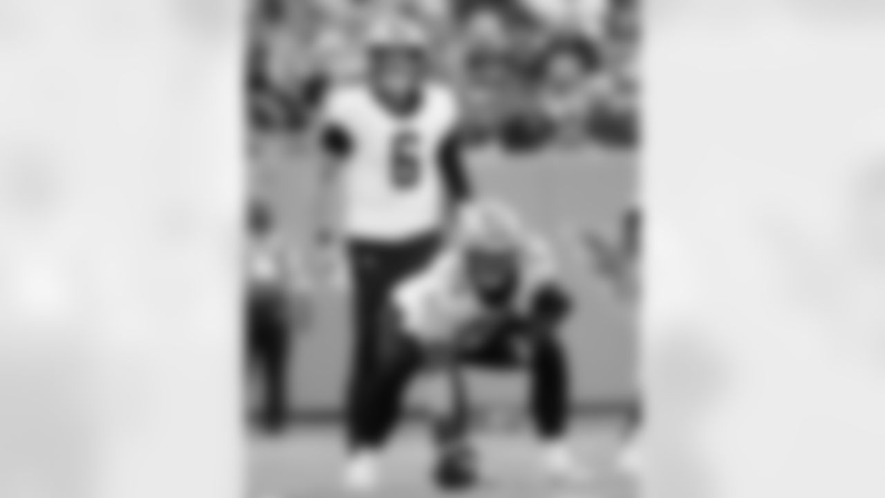 Check out the game action photos from the New Orleans Saints game against the Tennessee Titans for Week 17 of the 2025 NFL season on Dec. 28, 2025 at Nissan Stadium.