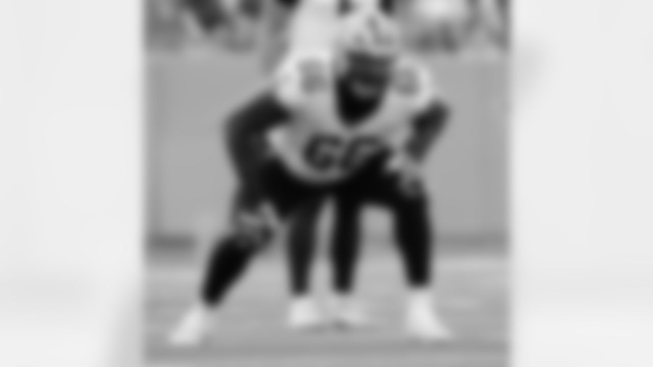 Check out the game action photos from the New Orleans Saints game against the Tennessee Titans for Week 17 of the 2025 NFL season on Dec. 28, 2025 at Nissan Stadium.