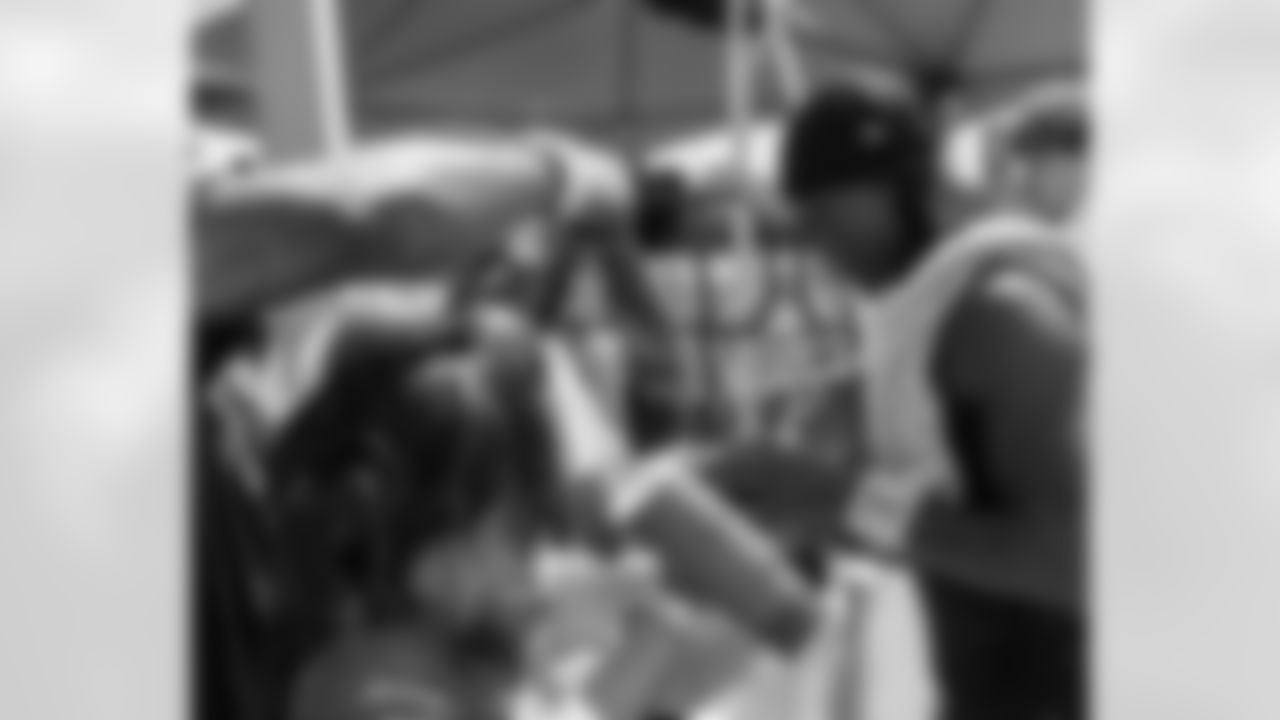 New Orleans Saints players greeted fans and signed autographs during Day 7 of 2025 Saints Training Camp presented by Rouses Markets at the Ochsner Sports Performance Center on Wednesday, June 30.