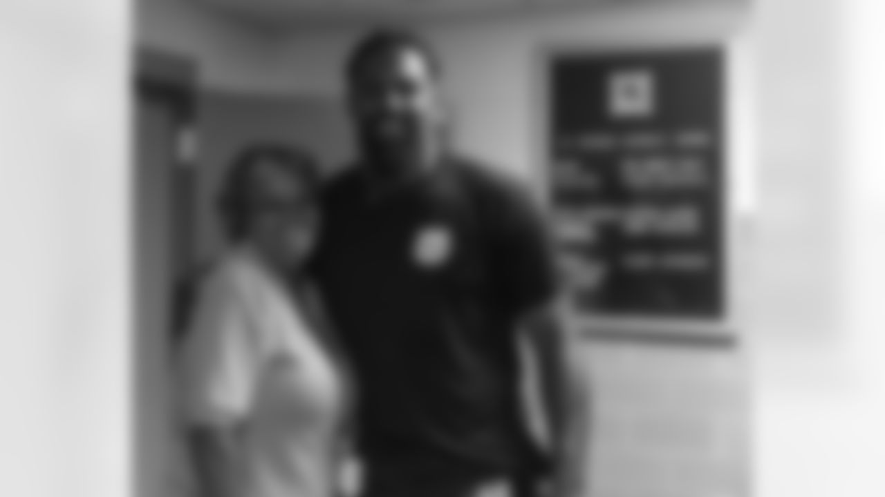 New Orleans Saints defensive end Cameron Jordan visited students at St. Stephen Catholic School on Monday, Sept. 16, 2024.
