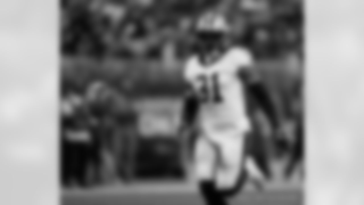 Check out the game action photos from the New Orleans Saints game against the Atlanta Falcons for Week 18 of the 2025 NFL season on Jan. 4, 2026 at Mercedes-Benz Stadium.