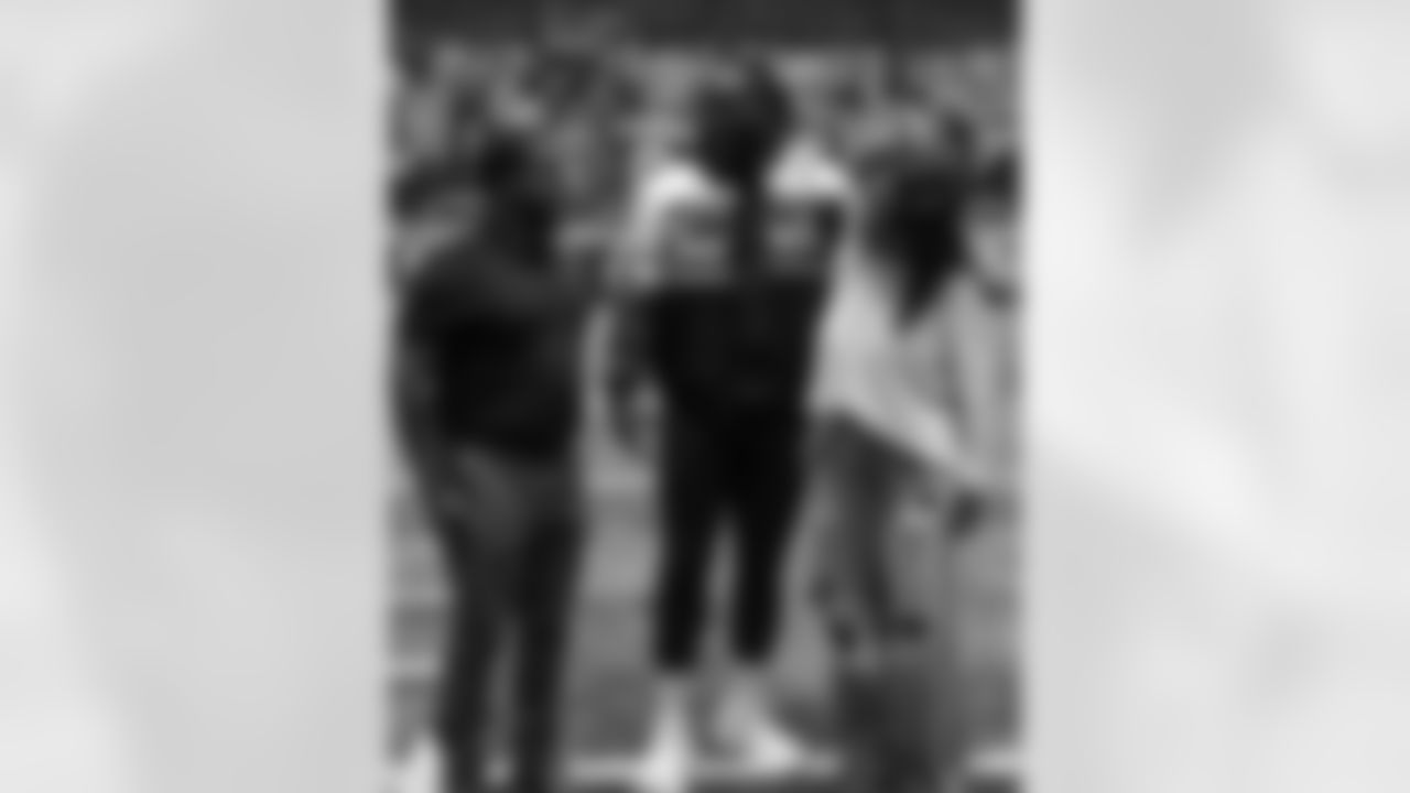 New Orleans Saints linebacker Demario Davis and his wife Tamela, alongside Devoted Dreamers and Ochsner Health, hosted a brunch and networking event for 2025 season micro-grant recipients on Saturday, Dec. 20, 2025 at the Ochsner Sports Performance Center. Following the event, recipients received tickets to attend the Saints' final home game of the season.