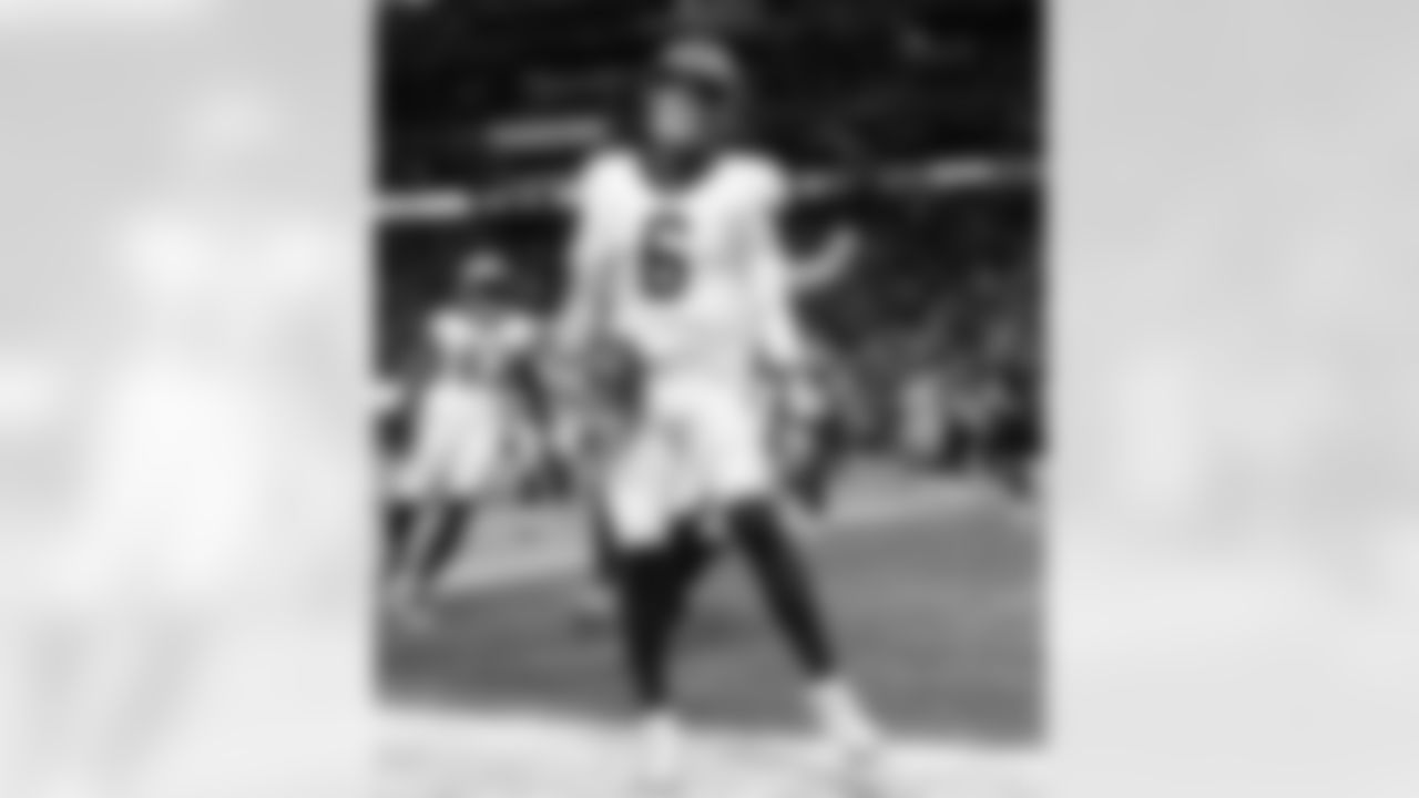 Check out the game action photos from the New Orleans Saints game against the Atlanta Falcons for Week 18 of the 2025 NFL season on Jan. 4, 2026 at Mercedes-Benz Stadium.